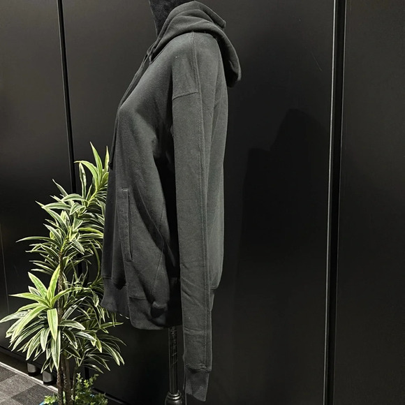 Puma Fleece Hoodie,drawcord,knit cuffs/waist embroidered logo,pouch pocket - Picture 6 of 10